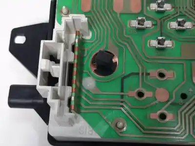Second-hand car spare part dashboard for renault megane i scenic (ja0) k7m702 oem iam references 09046312020  