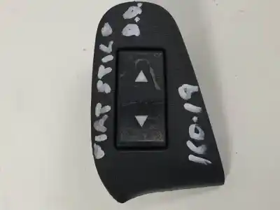 Tweedehands auto-onderdeel schakelaar rechts voor ruit voor fiat stilo (192) g/ 182b6000 oem iam-referenties b569