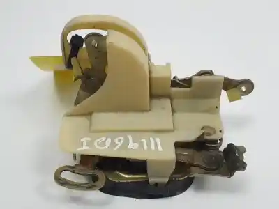 Second-hand car spare part left front door lock for opel astra f (t92) 1.4 i (f19, m19) oem iam references 90452373