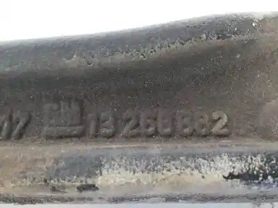 Recambio de automóvil de segunda mano de brazo suspension inferior trasero derecho para opel insignia berlina a20dth referencias oem iam 13268882  