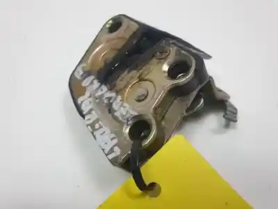 Second-hand car spare part left side door lock for kia carnival d/j3 oem iam references 