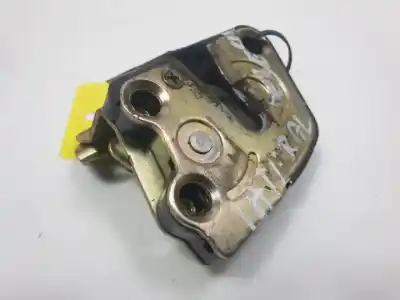 Second-hand car spare part right side door lock for kia carnival d/j3 oem iam references 