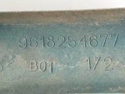 Peça sobressalente para automóvel em segunda mão molduras frontais por citroen berlingo 1.9 d x familiar referências oem iam 9618254677  