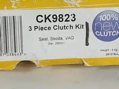 Автозапчастина б/у комплект зцеплення для audi a2 (8z) amf/bhc посилання на oem iam ck9823  