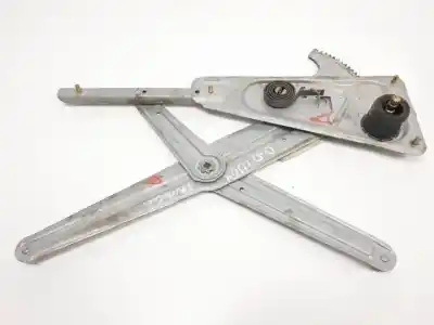 Pièce détachée automobile d'occasion LÉVE GLACE AVANT DROIT pour RENAULT TWINGO (CO6)  Références OEM IAM 7700818266C  