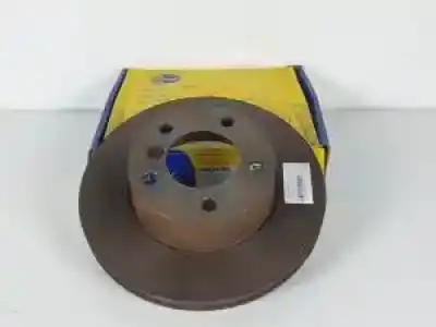 Peça sobressalente para automóvel em segunda mão disco de travão dianteiro por bmw serie 1 berlina (e81/e87) 204d4 referências oem iam adc1716v