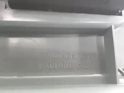 Автозапчасти б/у внутренний свет за renault megane i scenic (ja0) k7m702 ссылки oem iam 7700832029  93176210