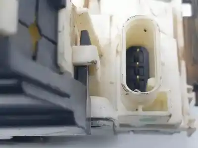 Автозапчастина б/у замок передній праві двері для jeep cherokee (kl) ebt посилання на oem iam p68164358aa  