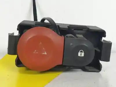 Second-hand car spare part hazard warning lights for renault clio iii d4fd7 oem iam references 8200214896a