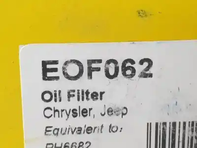 Pezzo di ricambio per auto di seconda mano filtro dell olio per chrysler voyager (rg) enr riferimenti oem iam eof062  