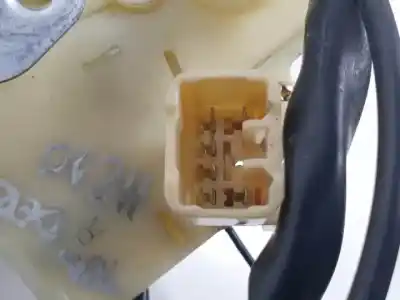 Автозапчастина б/у замок заднього правого дверя для toyota yaris (ncp1/nlp1/scp1) 1szfe посилання на oem iam   