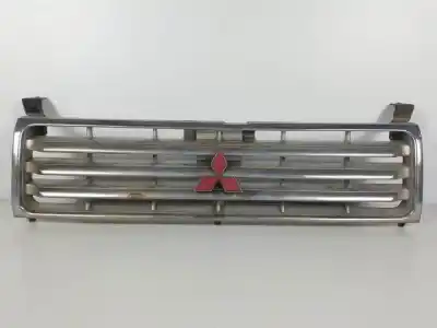 Автозапчасти б/у передняя решетка за mitsubishi montero (v20/v40) 4m40 ссылки oem iam mb64572021