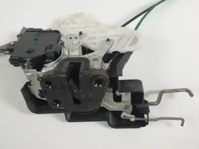 Second-hand car spare part front right door lock for kia carnival d/j3 oem iam references 813204d050