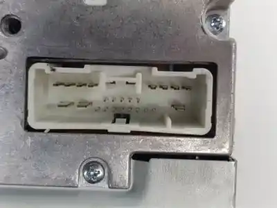 Peça sobressalente para automóvel em segunda mão sistema de áudio / rádio cd por mazda 5 berl. (cr) lf referências oem iam 14797325  