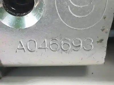Автозапчасти б/у замок задней правой двери за toyota verso (aur2/zgr2) 2zrfae ссылки oem iam 4a2218  