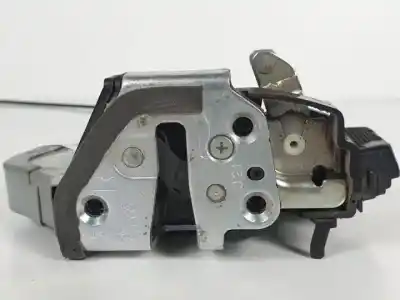 Автозапчасти б/у замок задней правой двери за toyota verso (aur2/zgr2) 2zrfae ссылки oem iam 4a2218  