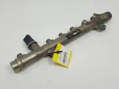 Pezzo di ricambio per auto di seconda mano RAMPA INIETTORI per RENAULT MEGANE II COUPE  Riferimenti OEM IAM 8200330912  
