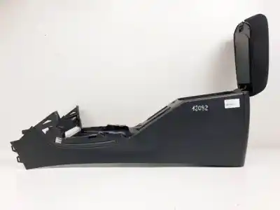 Автозапчасти б/у центральный подлокотник за toyota rav 4 (a3) 2adfhv ссылки oem iam 5881142030  