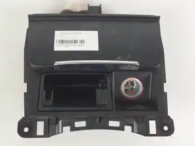 Автозапчастина б/у попільничка для audi a5 cabriolet (8f7) cglc посилання на oem iam 8k0857965  