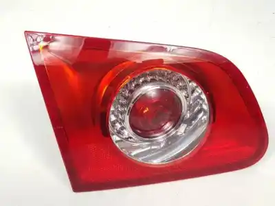 Автозапчасти б/у внутренний левый задний фонарь за volkswagen passat variant (3c5) bmp ссылки oem iam zsb3c9945093