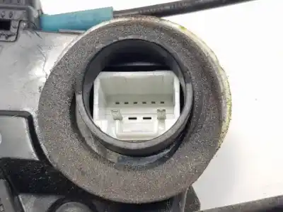 Автозапчасти б/у замок задней правой двери за toyota rav 4 (a3) 2adfhv ссылки oem iam 7041309  