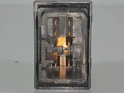 Peça sobressalente para automóvel em segunda mão botão / interruptor elevador vidro traseiro esquerdo por kia sorento (bl) d4cb referências oem iam   