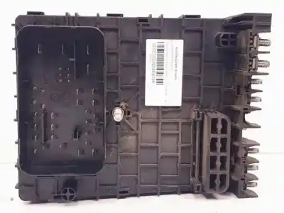 Автозапчасти б/у блок реле/предохранителей за volkswagen passat variant (3c5) bmp ссылки oem iam 3c0937125  
