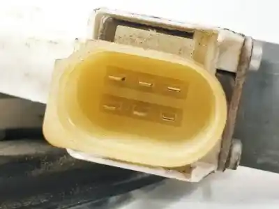 Peça sobressalente para automóvel em segunda mão elevador de vidros dianteiro direito por bmw serie 3 berlina (e90) n46b20b referências oem iam 7060266s  