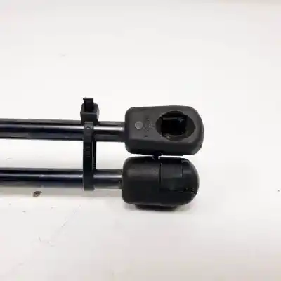 Автозапчасти б/у амортизаторы багажника/двери за ssangyong tivoli 173910 ссылки oem iam 7146035001  