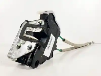 Second-hand car spare part LEFT FRONT DOOR LOCK for SSANGYONG TIVOLI  OEM IAM references 7121035020  