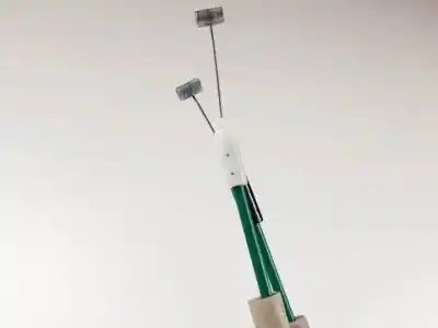 Автозапчасти б/у замок левой передней двери за ssangyong tivoli 173910 ссылки oem iam 7121035020  