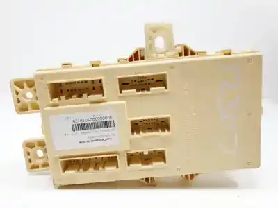 Автозапчасти б/у блок реле/предохранителей за ssangyong tivoli 173910 ссылки oem iam 8215035032  