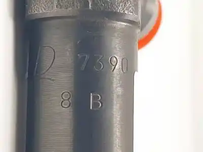 Second-hand car spare part injector for mazda premacy (cp) rf4f oem iam references d73908b  