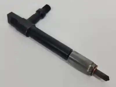 Second-hand car spare part injector for mazda premacy (cp) rf4f oem iam references d73908b  