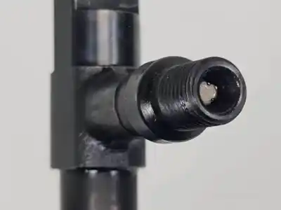 Second-hand car spare part injector for mazda premacy (cp) rf4f oem iam references d73908b  