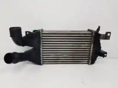 Pezzo di ricambio per auto di seconda mano intercooler per opel zafira b d-z19dt riferimenti oem iam 13213402  