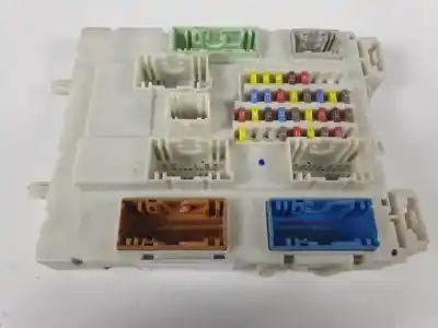 Tweedehands auto-onderdeel relais/zekeringenkastje voor ford focus lim. (cb8) t3da.t3db oem iam-referenties bv6n14a073el