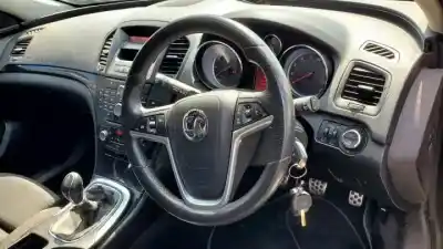 Recambio de automóvil de segunda mano de mando luces para opel insignia berlina a18xer referencias oem iam 13268694  