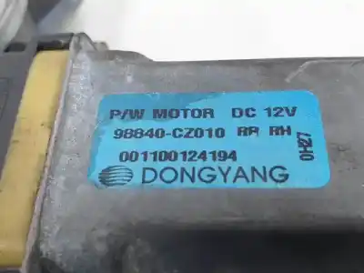 Автозапчастина б/у регулятор скла заднього правого для ssangyong korando d20dtf посилання на oem iam 98840cz010  