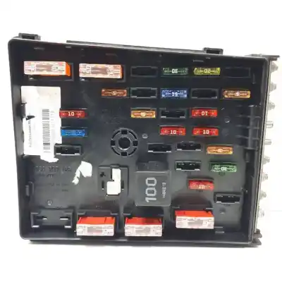 İkinci el araba yedek parçası röle/sigorta kutusu için volkswagen passat berlina (3c2) bkc. bls. bxe oem iam referansları 3c0937125  63592777