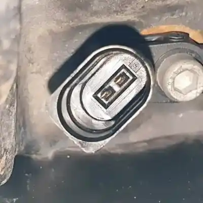 Автозапчасти б/у передняя правая кулачка за skoda fabia (5j2) cbzc ссылки oem iam 6q0256s  