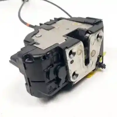 Peça sobressalente para automóvel em segunda mão fechadura da porta dianteira direita por nissan note (e11e) k9k276 referências oem iam 