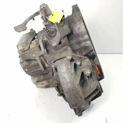 Second-hand car spare part gearbox for opel astra h caravan z17dtr oem iam references 55561599 5 velocidades 
