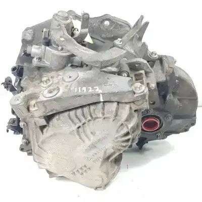 Second-hand car spare part gearbox for opel astra h caravan z17dtr oem iam references 55561599 5 velocidades 