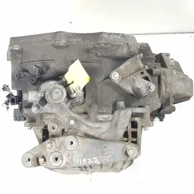 Second-hand car spare part gearbox for opel astra h caravan z17dtr oem iam references 55561599 5 velocidades 