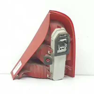 Peça sobressalente para automóvel em segunda mão farolim traseiro esquerdo por renault clio ii fase ii (b/cb0) k9k704. k9k704.k9k700 referências oem iam 8200071413  