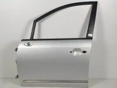 Автозапчасти б/у левая передняя дверь за kia carens (un) d4ea-w ссылки oem iam 