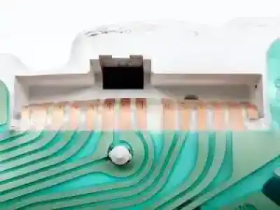 Peça sobressalente para automóvel em segunda mão quadrante por kia sorento (bl) d4cb referências oem iam 940033e086  