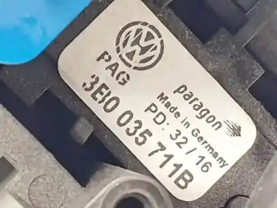 Автозапчастина б/у внутрішне світло для skoda superb (3v3) crlb посилання на oem iam 5g1947105p  