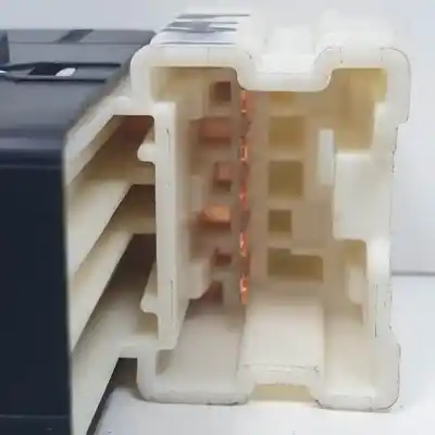 Second-hand car spare part rear right power window switch for suzuki swift azg (nz) k12b oem iam references   